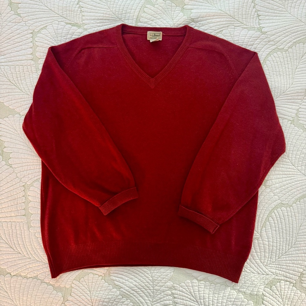 L.L. Bean Men’s Burgundy Wool V-Neck Sweater- Size L